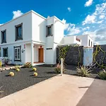 Casa Ernesto * Playa Blanca