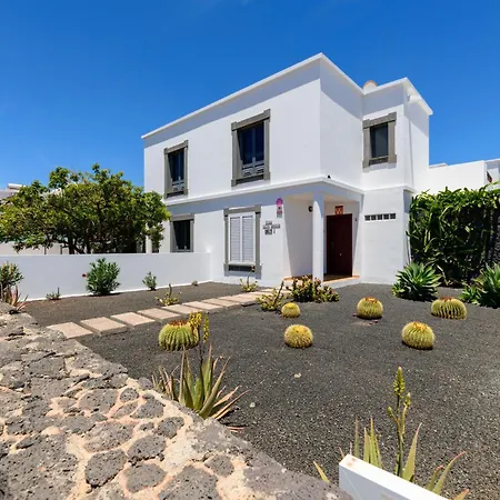 Casa Ernesto Playa Blanca