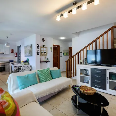 Casa Ernesto Villa Playa Blanca